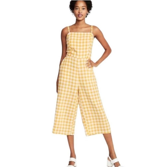 Old Navy Cropped Yellow Gingham Linen Jumpsuit - Picture 4 of 5